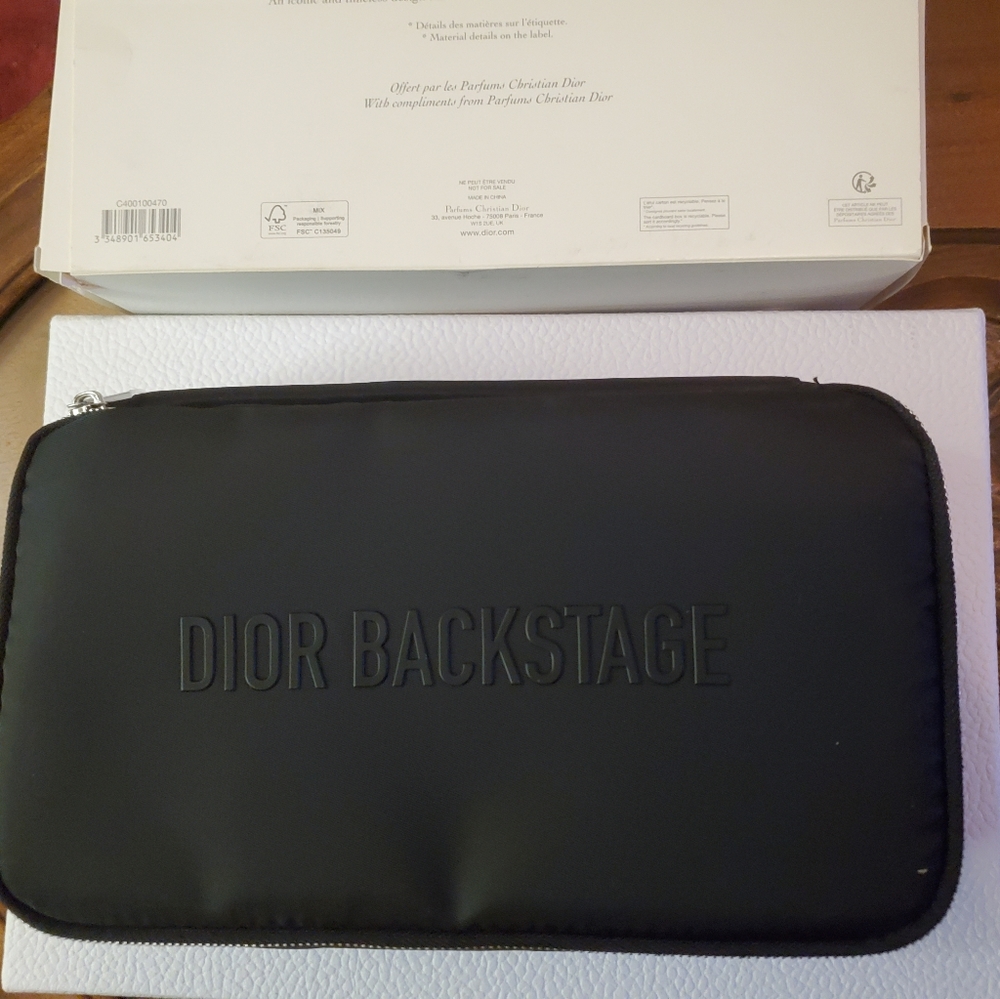 New CD Authentic Makeup Brush Pouch With Box